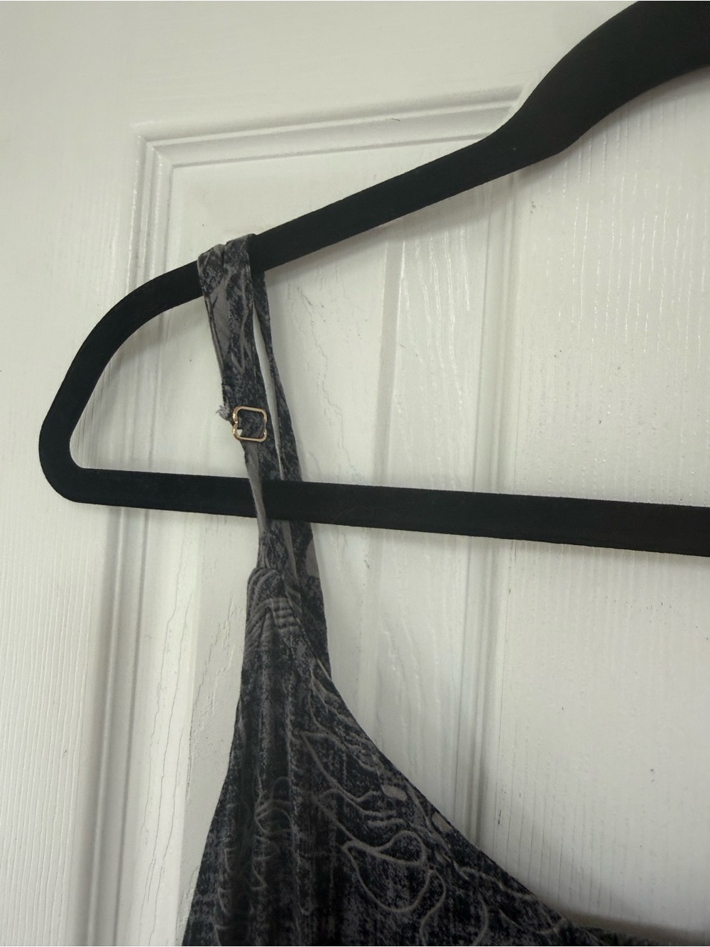 Carve Designs Gray Tropical-Print Midi Dress - Picture 8 of 8